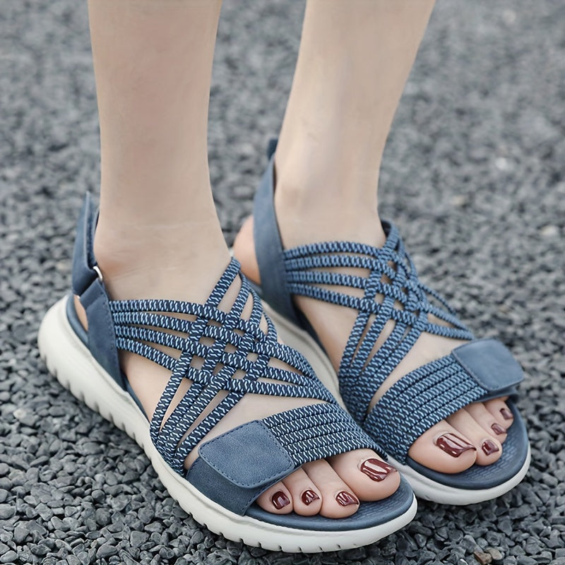 Soline | Sporty-elegant sandals with a high sole