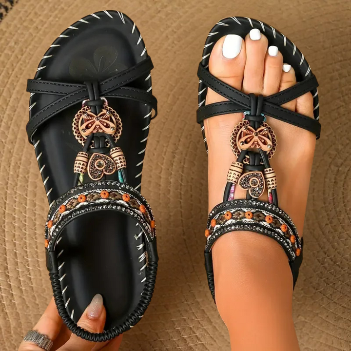 Flora | Ibiza-style sandals that combine comfort and elegance